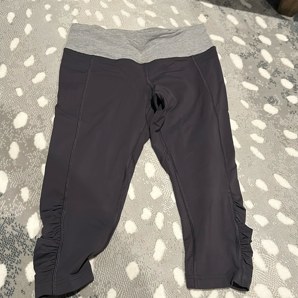 Lululemon cropped leggings